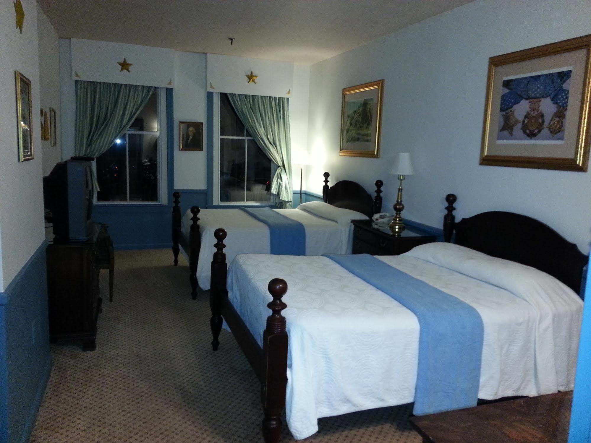 The Charles Inn Bangor Bagian luar foto